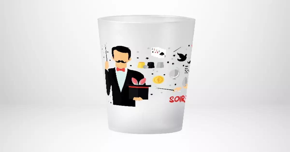 Gobelet à Dés En PU Et Feutre – Avec 5 Dés – Shaker Silencieux – Pour Soirées Jeux, Bar Et Famille